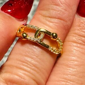 🖤BLACK FRIDAY PRICING!🖤 Sz 7 Petite Gold Link Ring Stackable